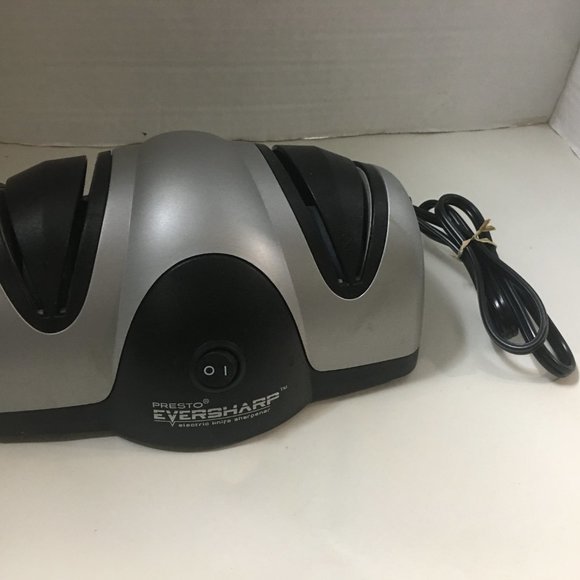 Presto Eversharp electric sharpener & 3 Chicago Cutlery chef knives - Picture 3 of 7